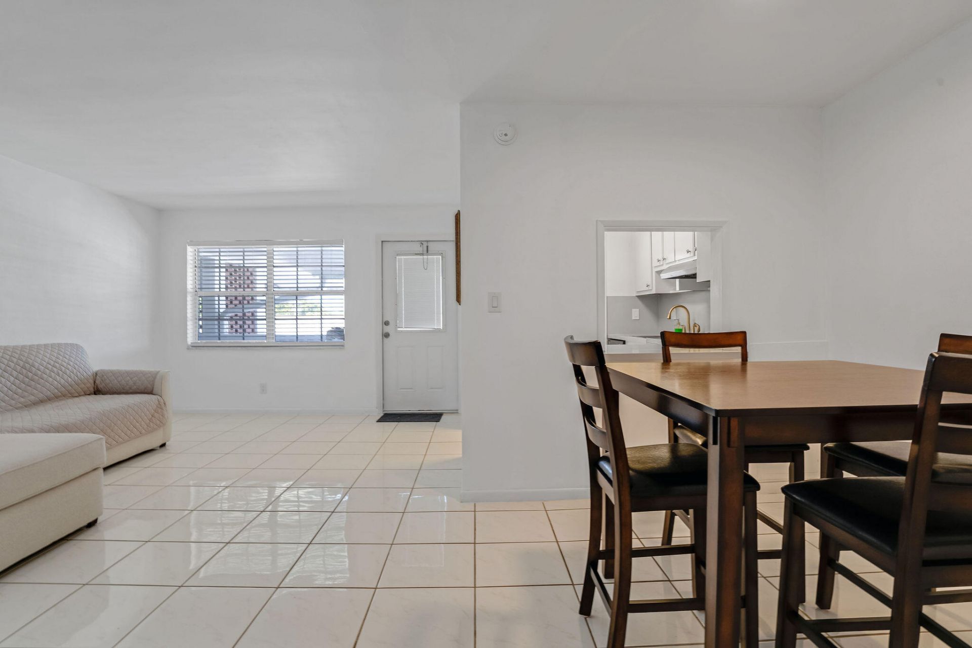 2050 NE 39th Street, Unit E307, Lighthouse Point, FL 33064 Photo