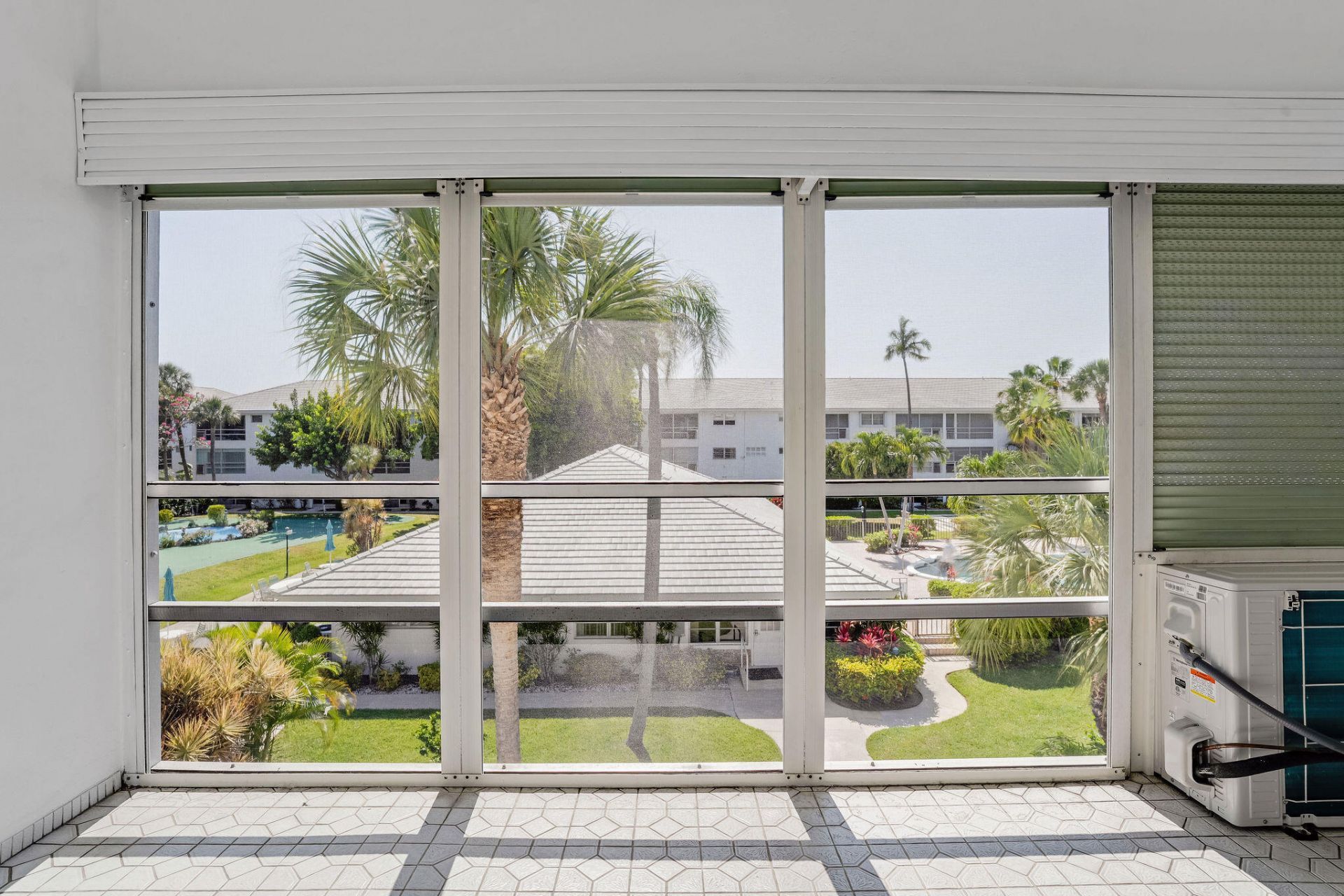 2050 NE 39th Street, Unit E307, Lighthouse Point, FL 33064 Photo