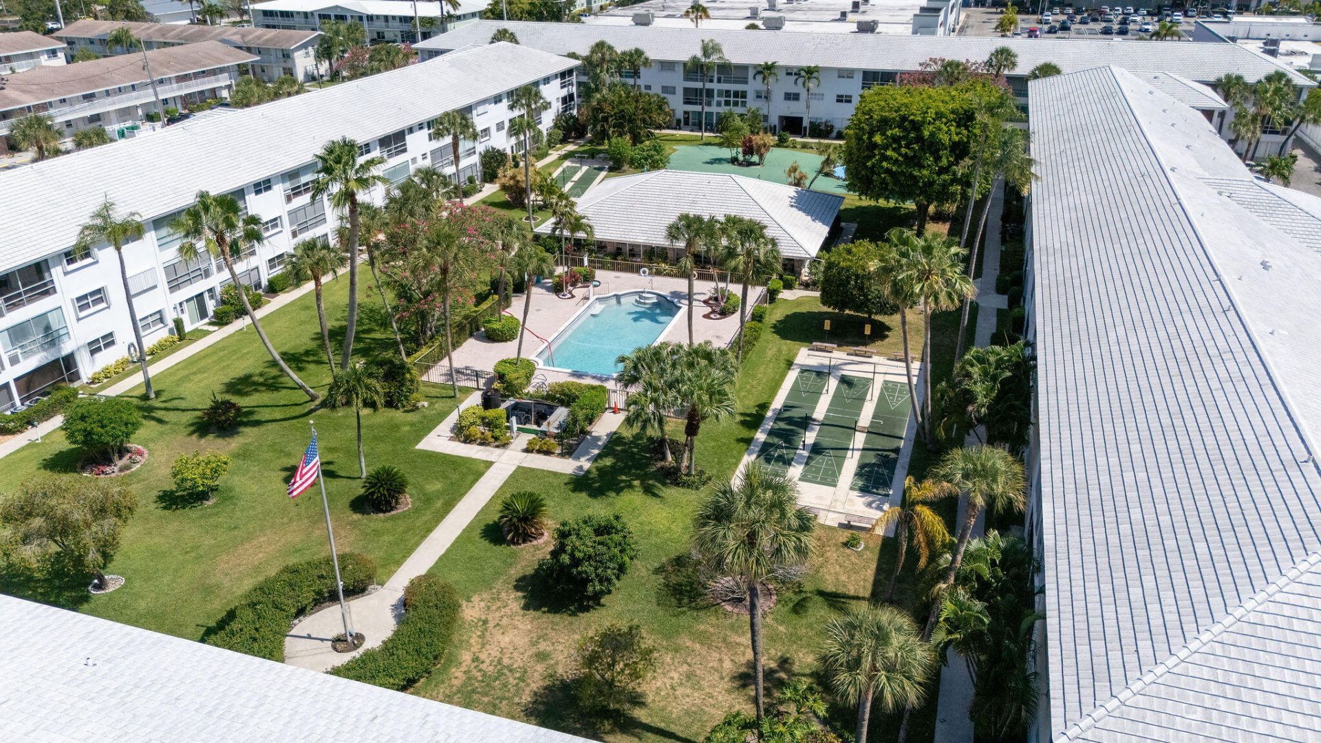 2050 NE 39th Street, Unit E307, Lighthouse Point, FL 33064 Photo