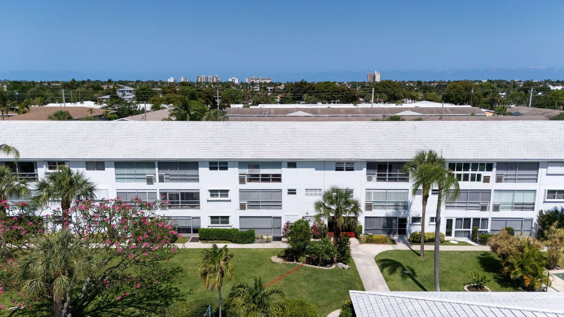 2050 NE 39th Street, Unit E307, Lighthouse Point, FL 33064 Photo