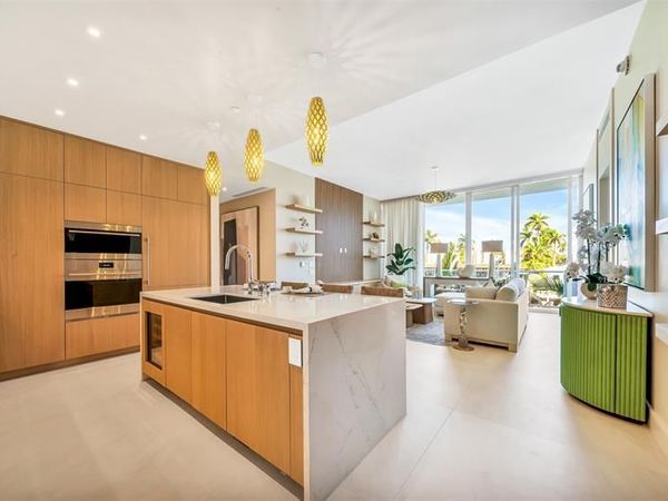 2311 SE 17th Street, Unit 202, Fort Lauderdale, FL 33316