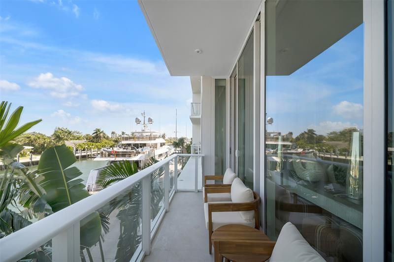 2311 SE 17th Street, Unit 202, Fort Lauderdale, FL 33316 Photo