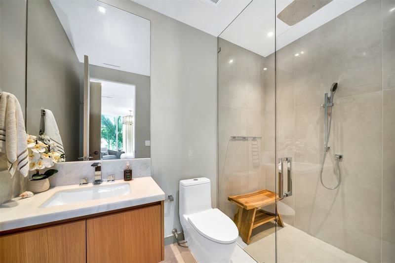 2311 SE 17th Street, Unit 202, Fort Lauderdale, FL 33316 Photo