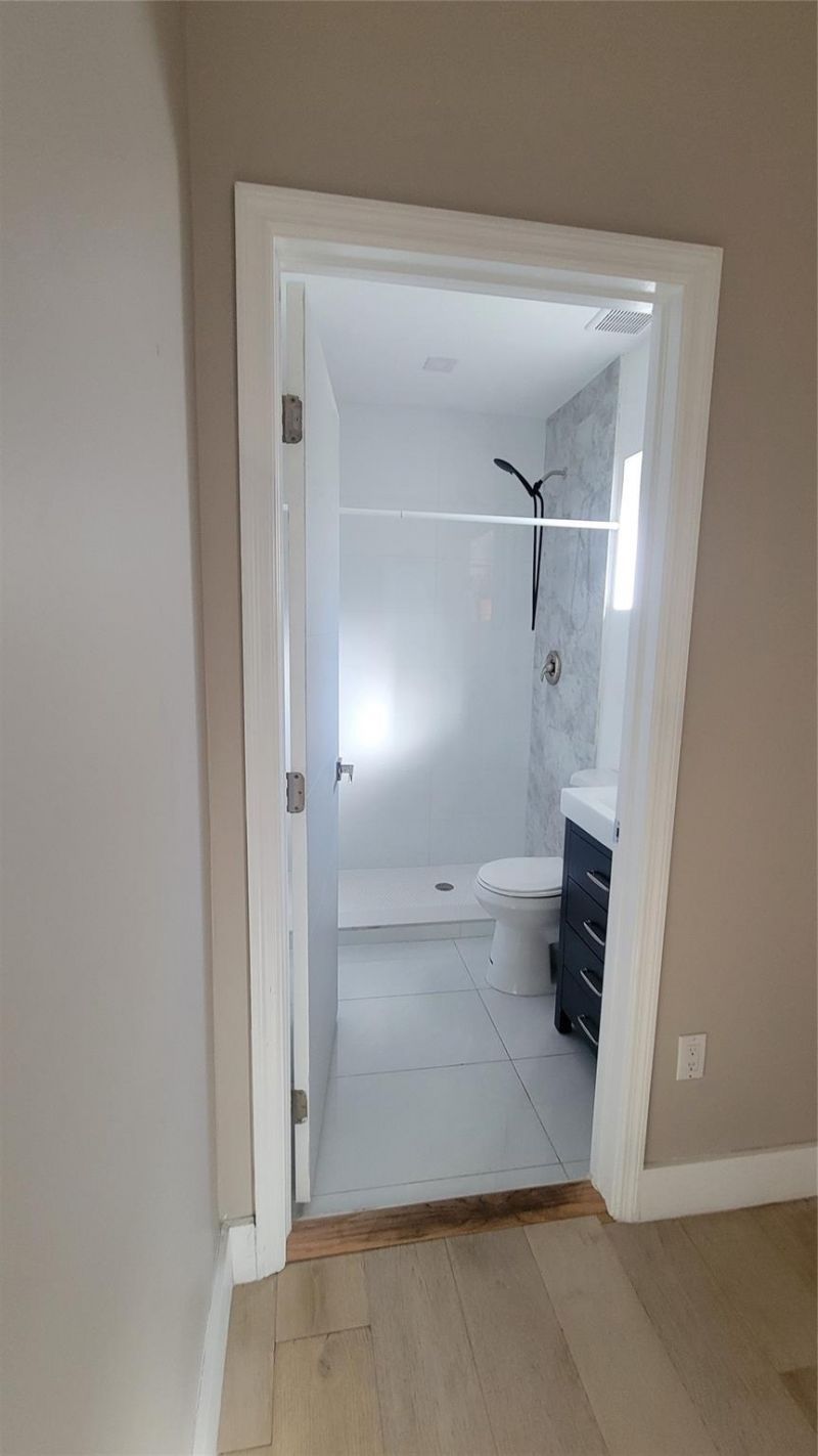 512 NW 15th Terrace, Fort Lauderdale, FL 33311 Photo