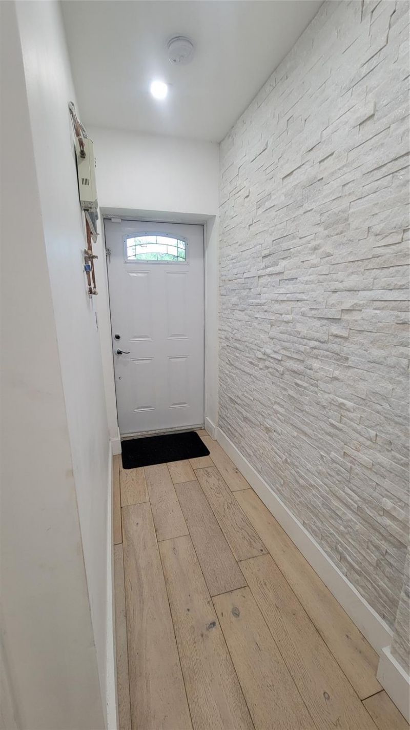 512 NW 15th Terrace, Fort Lauderdale, FL 33311 Photo