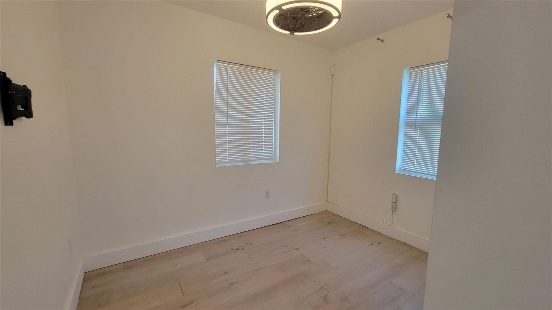 512 NW 15th Terrace, Fort Lauderdale, FL 33311 Photo