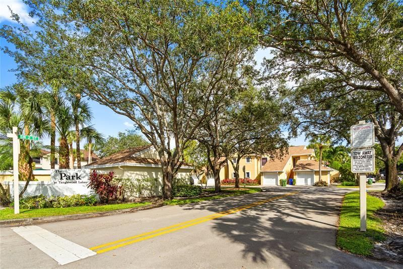 9580 SW 2nd Court, Unit 9580, Pembroke Pines, FL 33025 Photo