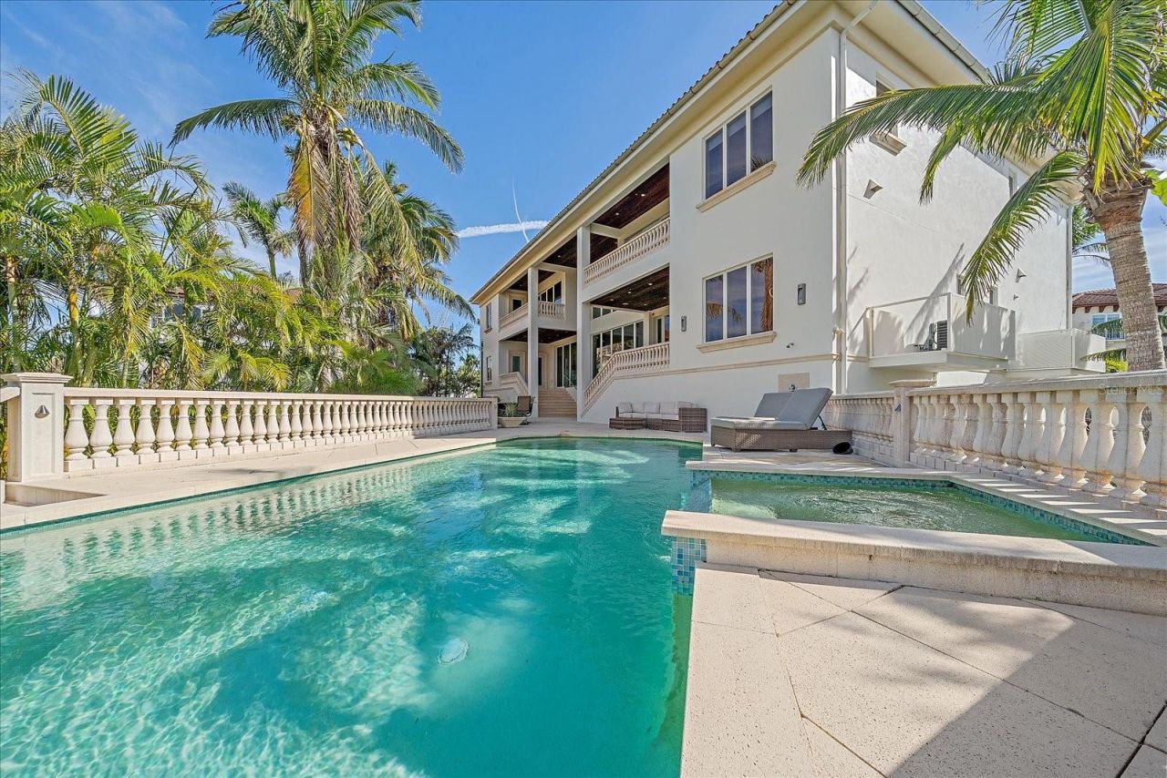 4136 Roberts Point Circle, Sarasota, FL 34242 Photo