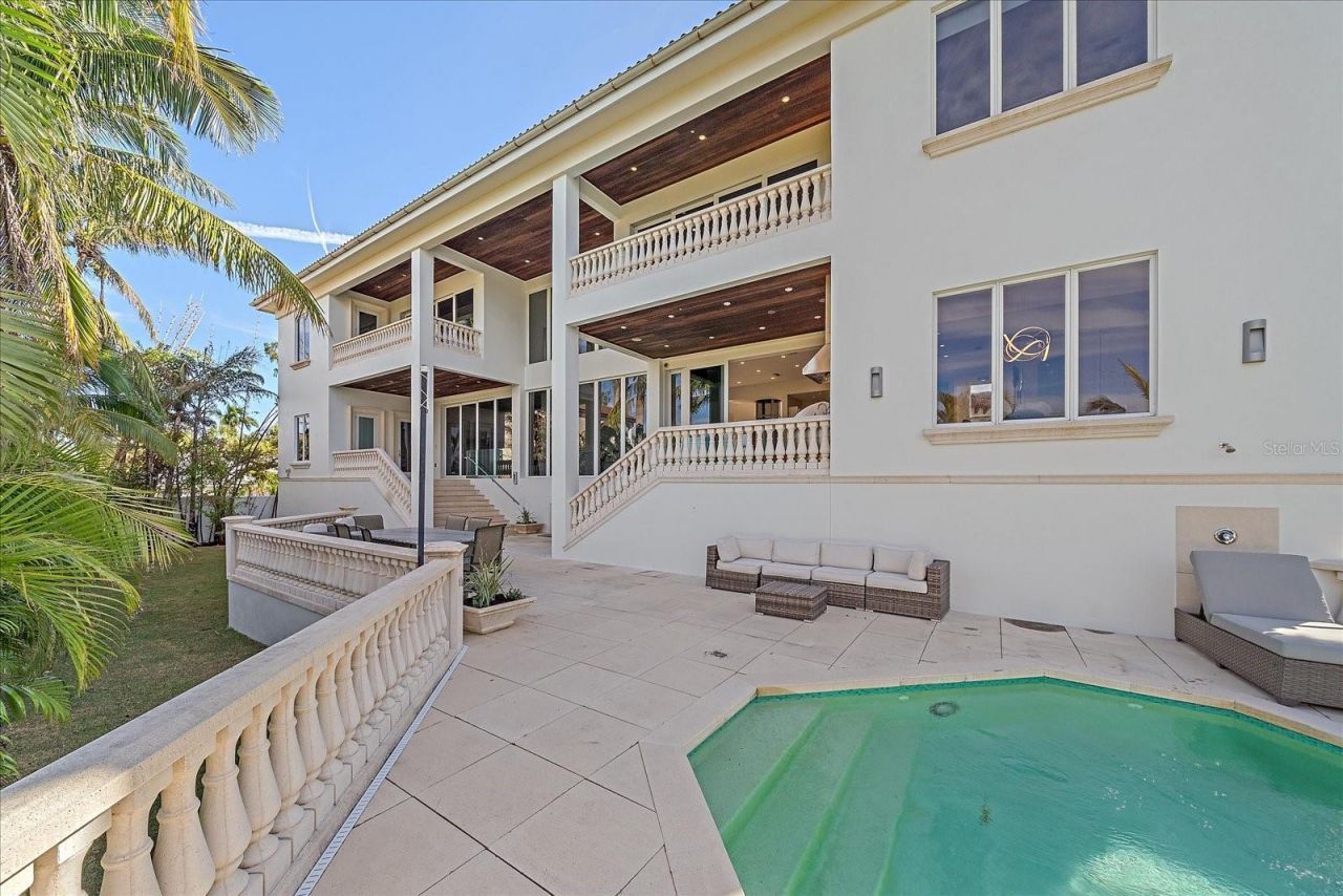 4136 Roberts Point Circle, Sarasota, FL 34242 Photo