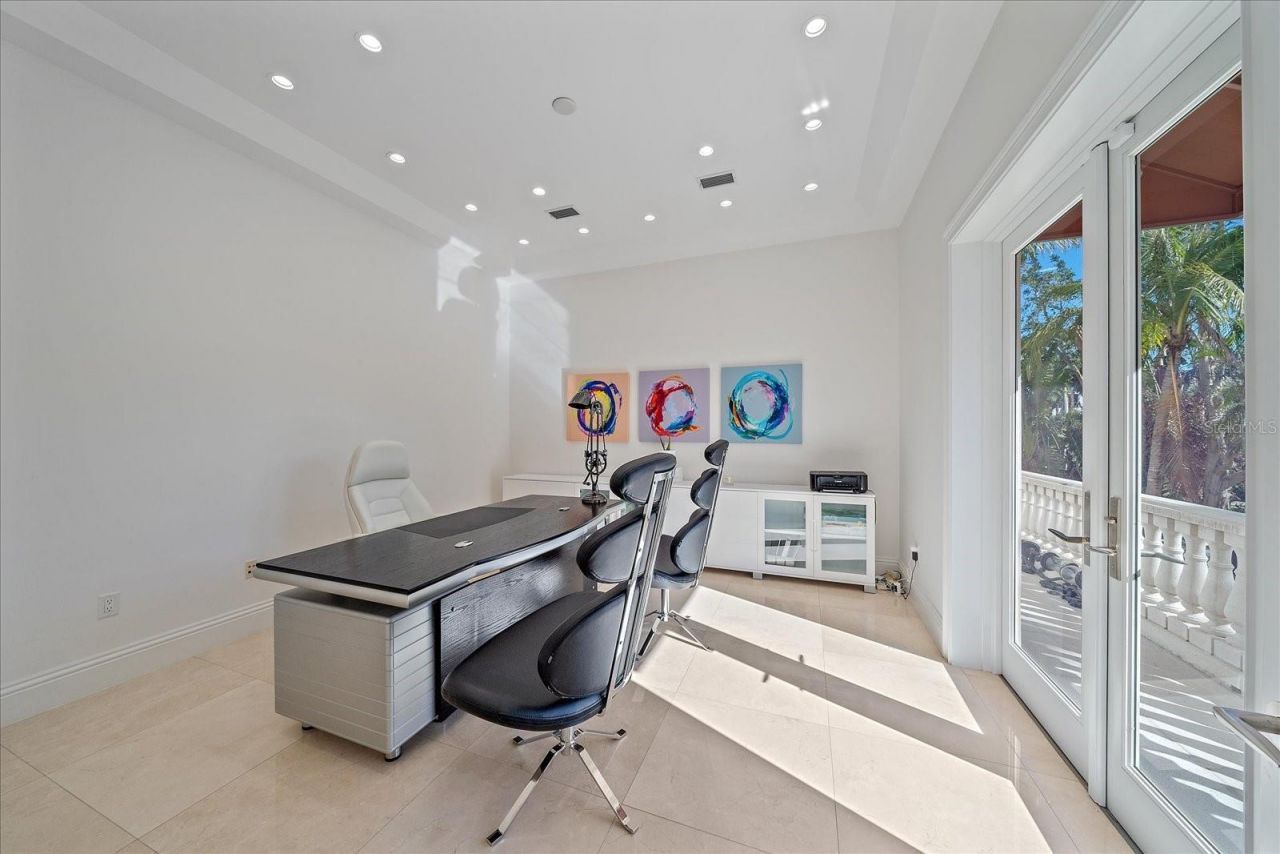 4136 Roberts Point Circle, Sarasota, FL 34242 Photo