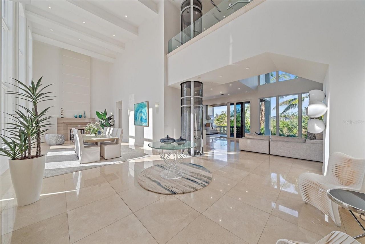 4136 Roberts Point Circle, Sarasota, FL 34242 Photo