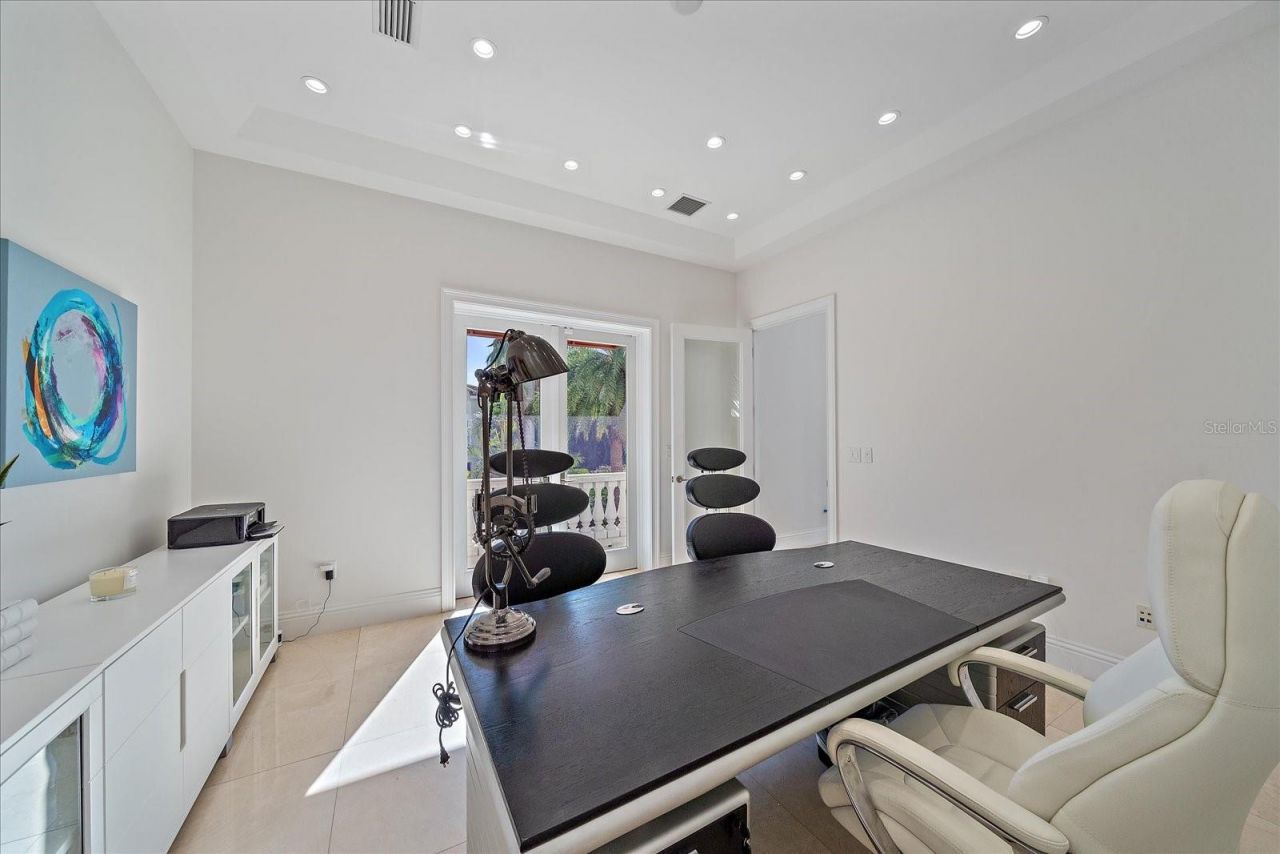 4136 Roberts Point Circle, Sarasota, FL 34242 Photo