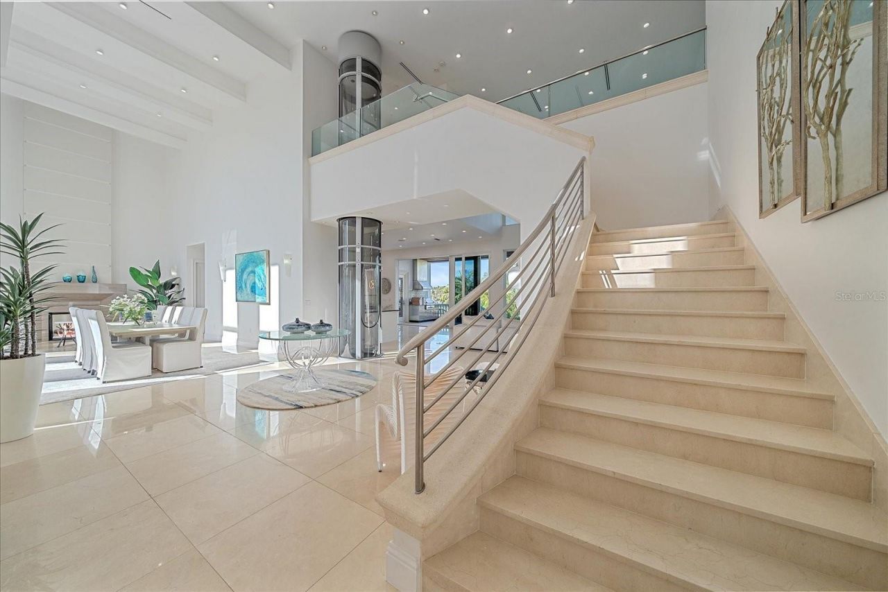 4136 Roberts Point Circle, Sarasota, FL 34242 Photo