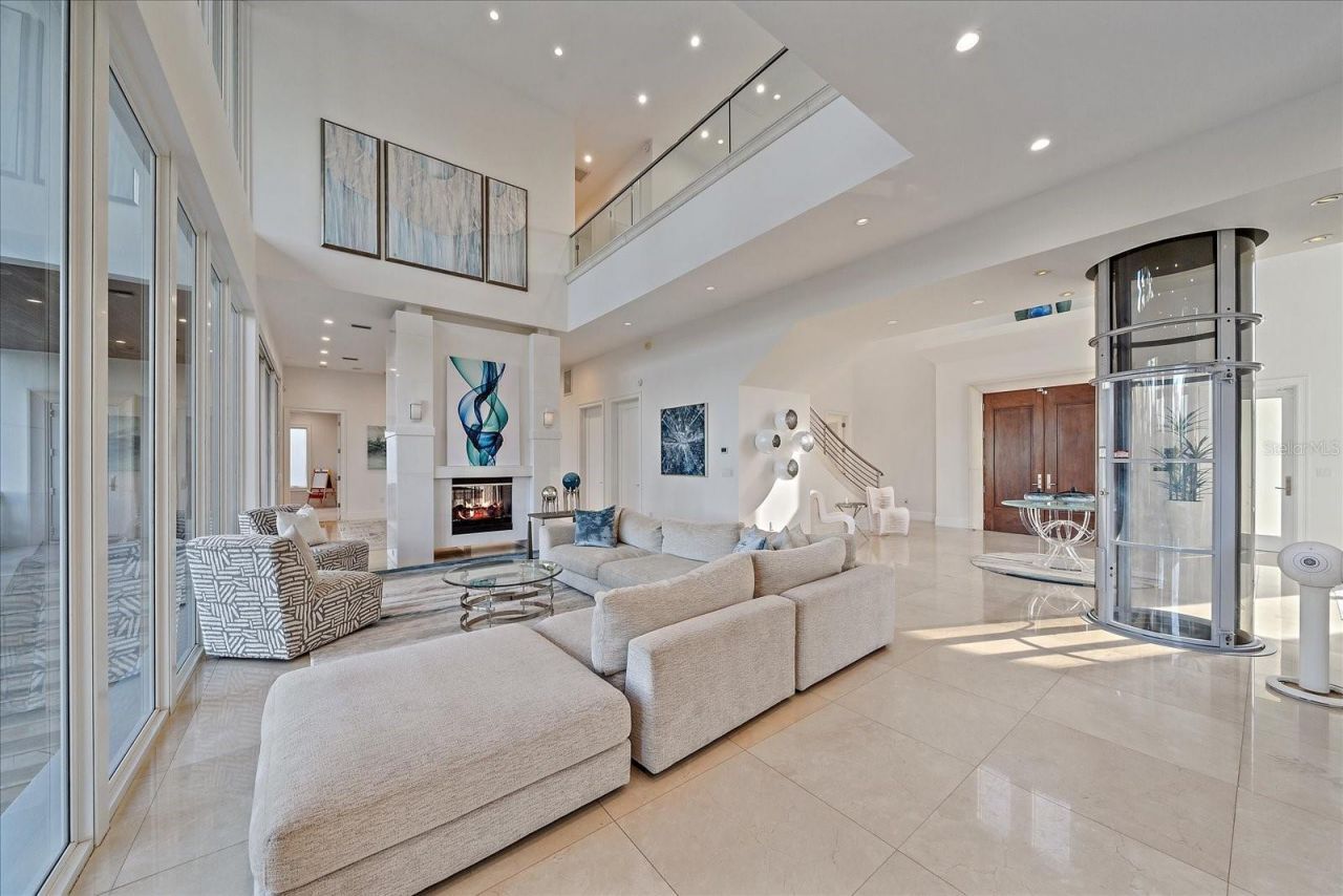 4136 Roberts Point Circle, Sarasota, FL 34242 Photo