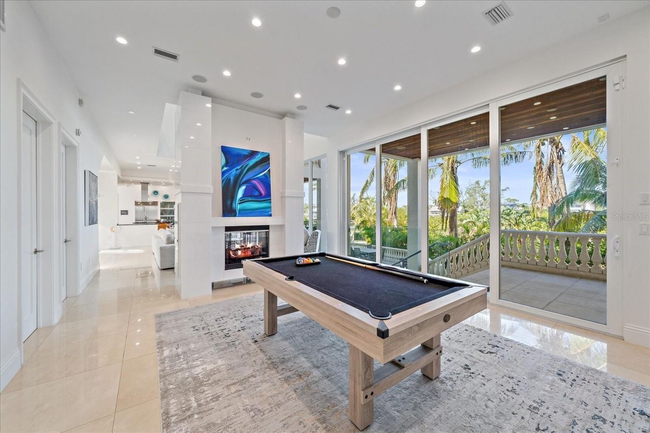4136 Roberts Point Circle, Sarasota, FL 34242 Photo