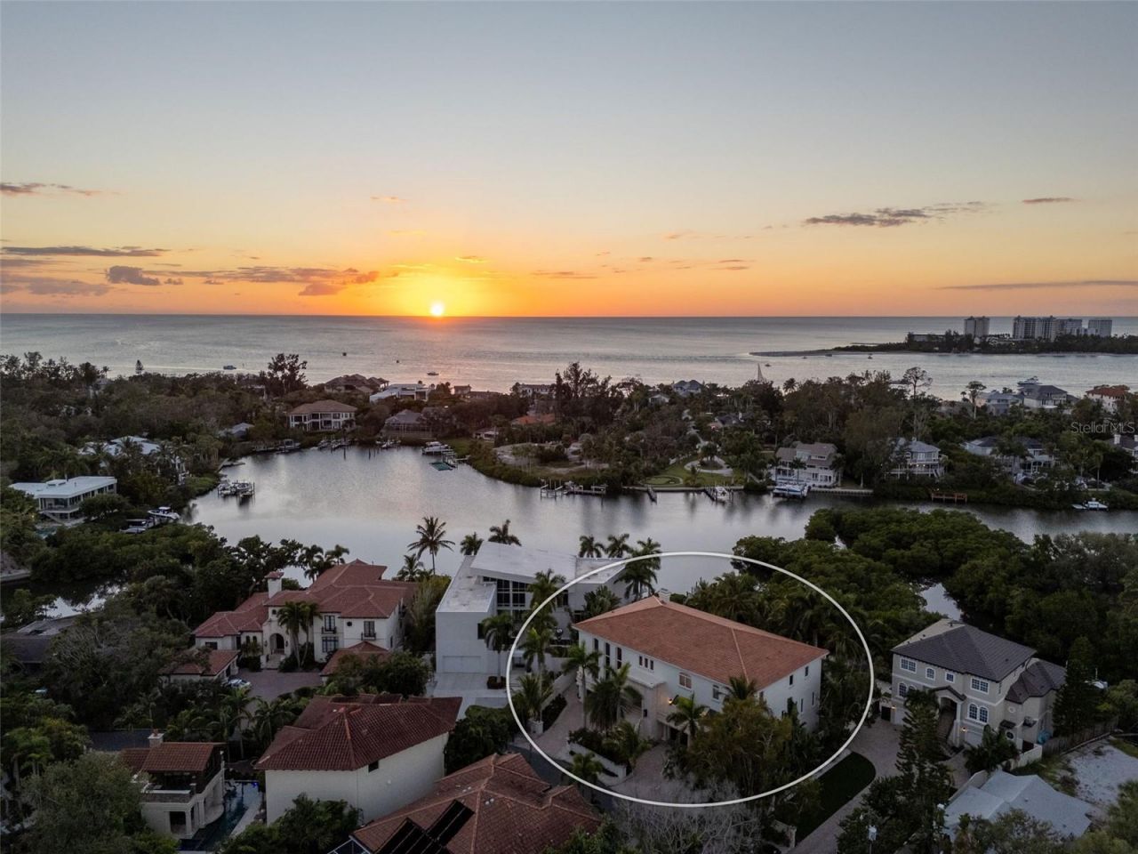 4136 Roberts Point Circle, Sarasota, FL 34242 Photo