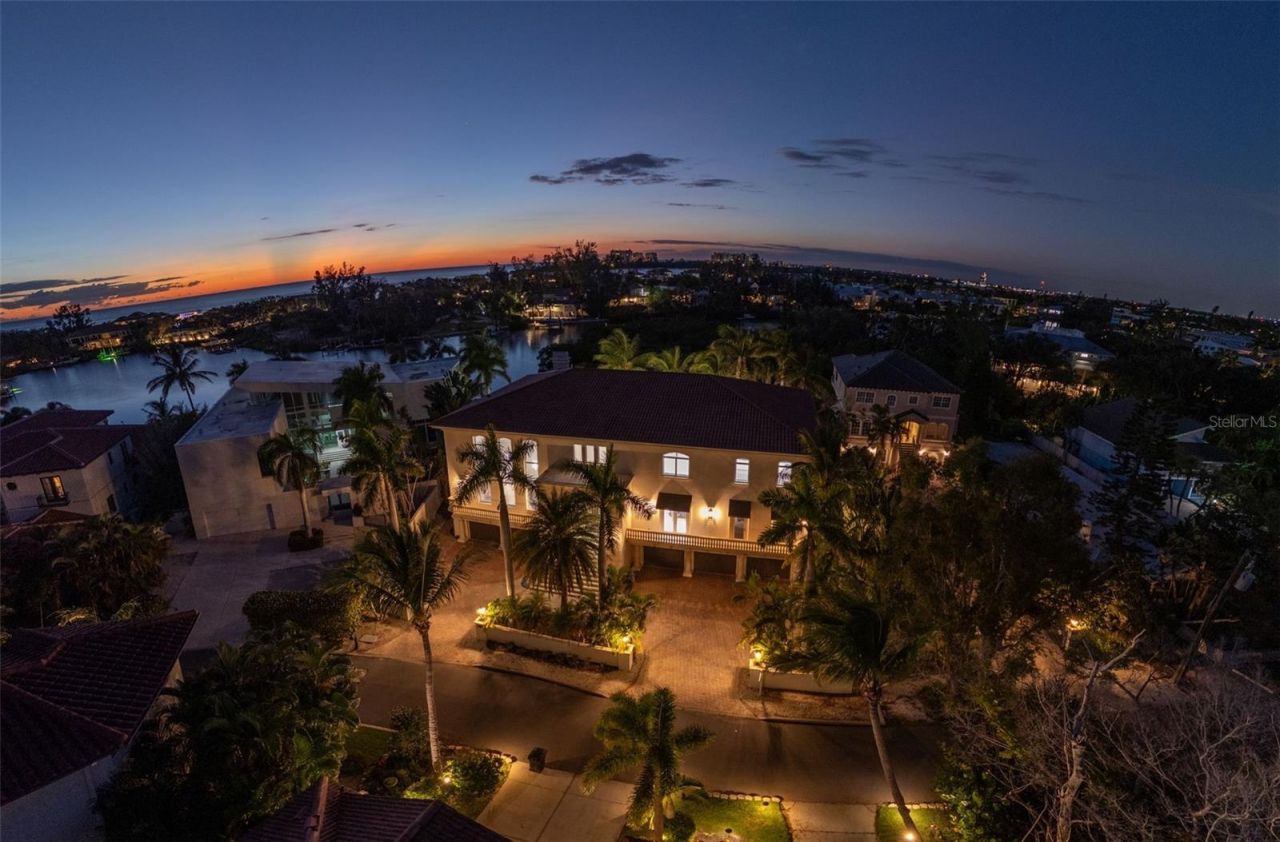 4136 Roberts Point Circle, Sarasota, FL 34242 Photo