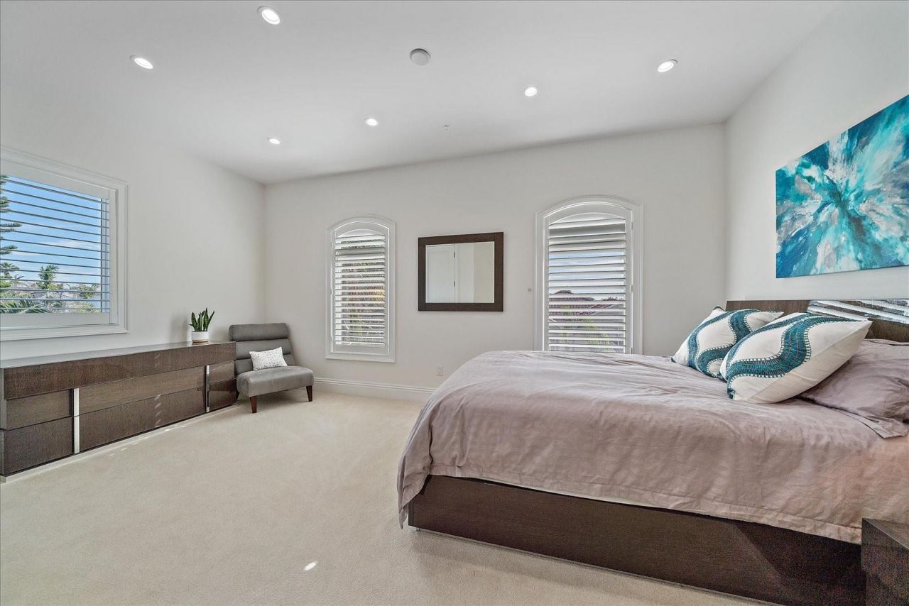 4136 Roberts Point Circle, Sarasota, FL 34242 Photo
