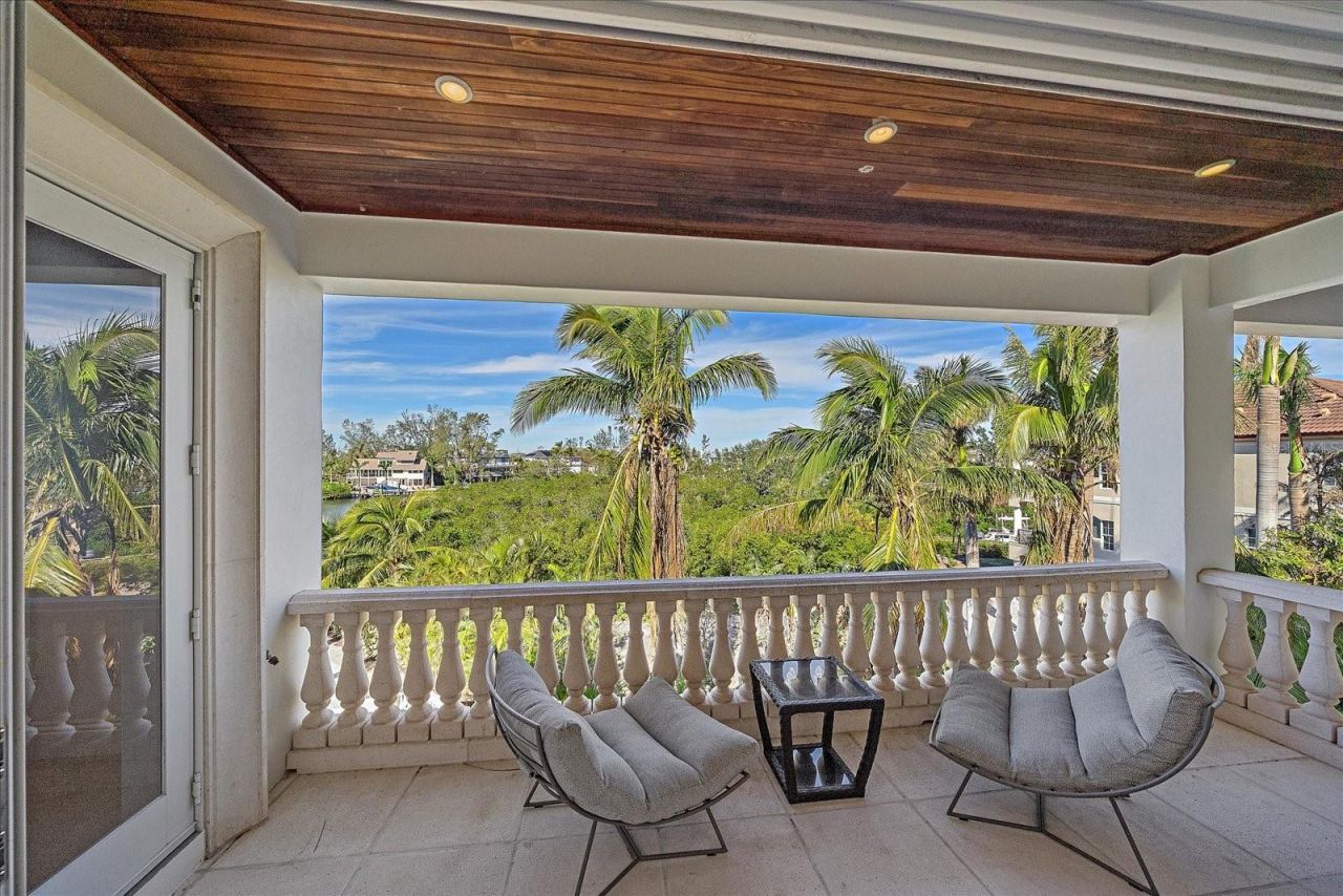 4136 Roberts Point Circle, Sarasota, FL 34242 Photo