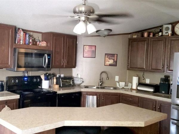 21306 Choctaw CV, Lago Vista, TX 78645