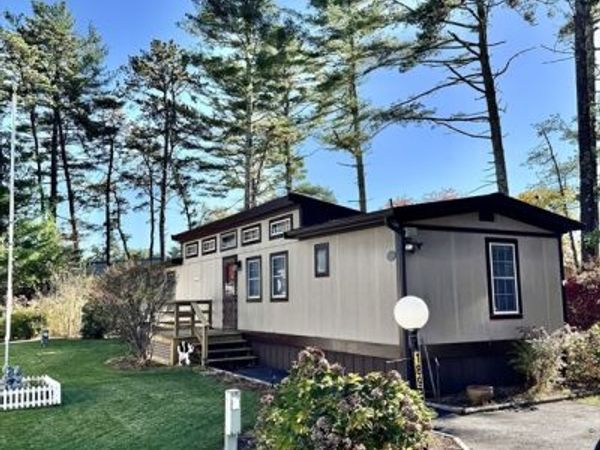 189 Pine View Terrace, Wareham, MA 02576