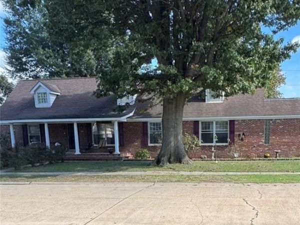 101 Saint Matthew, New Madrid, MO 63869
