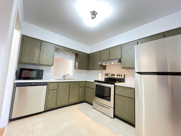 2302 Sunrise Boulevard, Unit 202, Fort Pierce, FL 34982