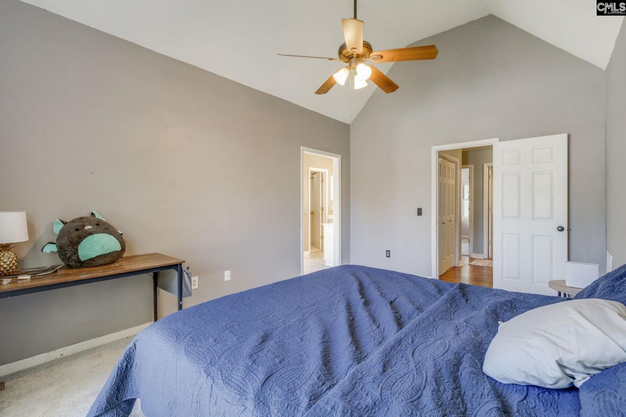 2 Woodshaw Court Photo 14