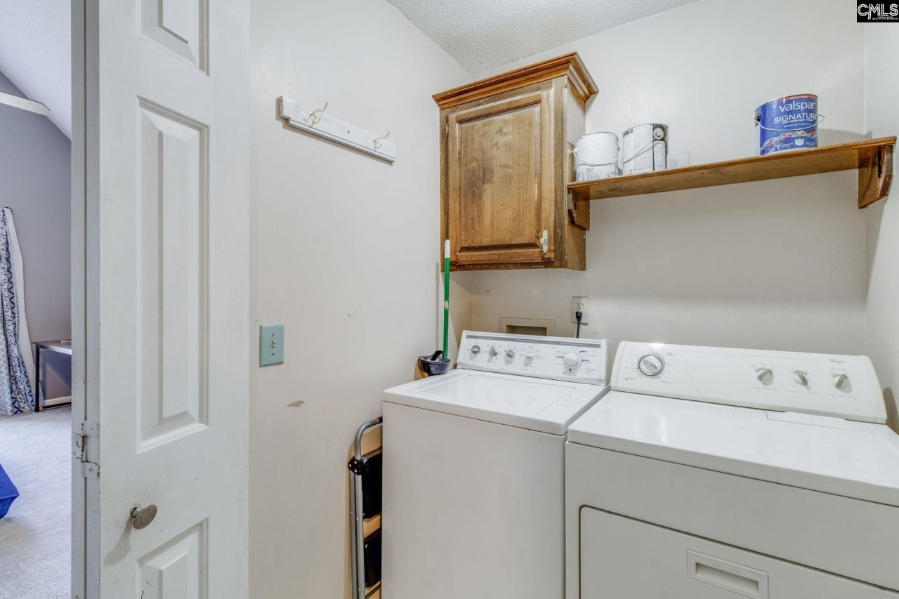 2 Woodshaw Court Photo 25