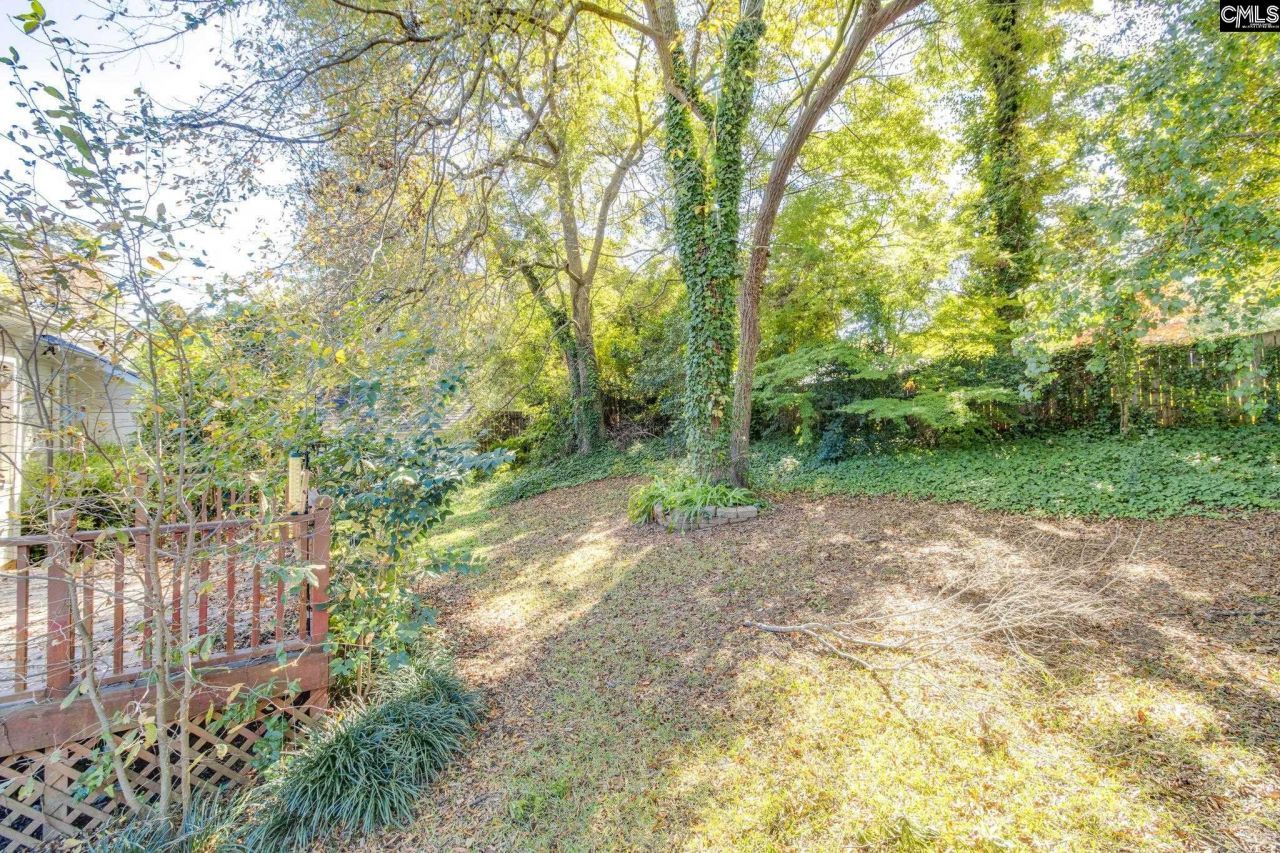 2 Woodshaw Court Photo 27