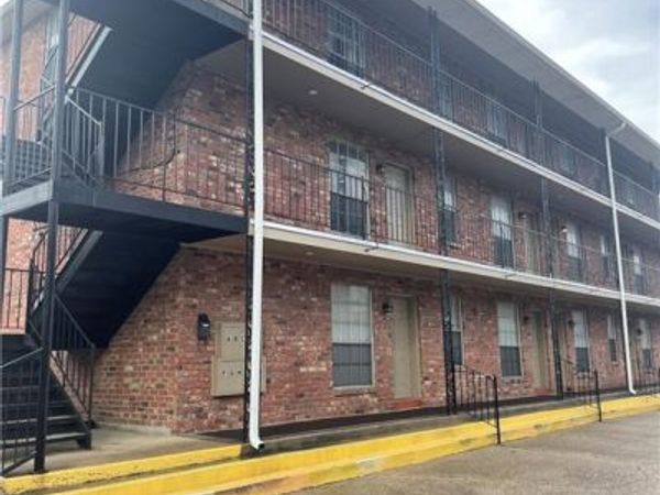 2609 TRANSCONTINENTAL Drive, Metairie, LA 70001