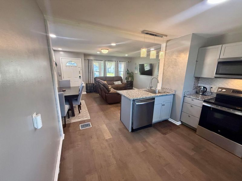 745 Pierce Avenue, Columbus, OH 43213 Photo 13