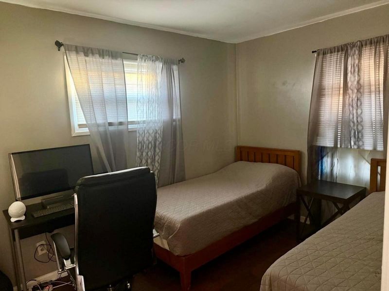 745 Pierce Avenue, Columbus, OH 43213 Photo 9