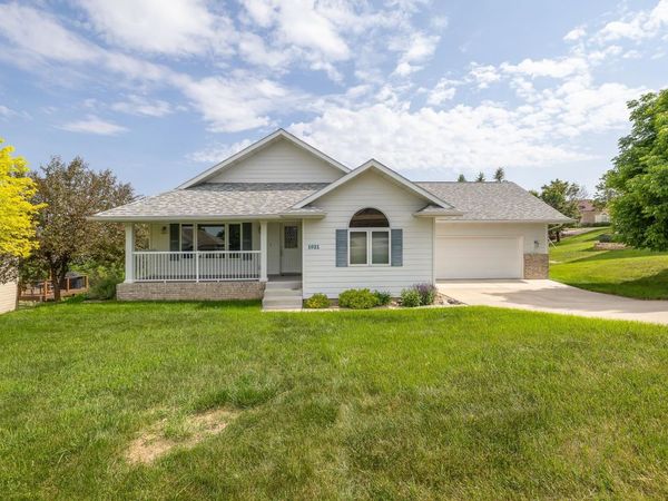 1021 Alta Vista Drive, Rapid City, SD 57701