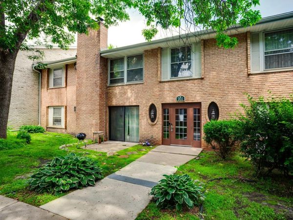 702 Old Settlers Trail, Unit 3, Hopkins, MN 55343