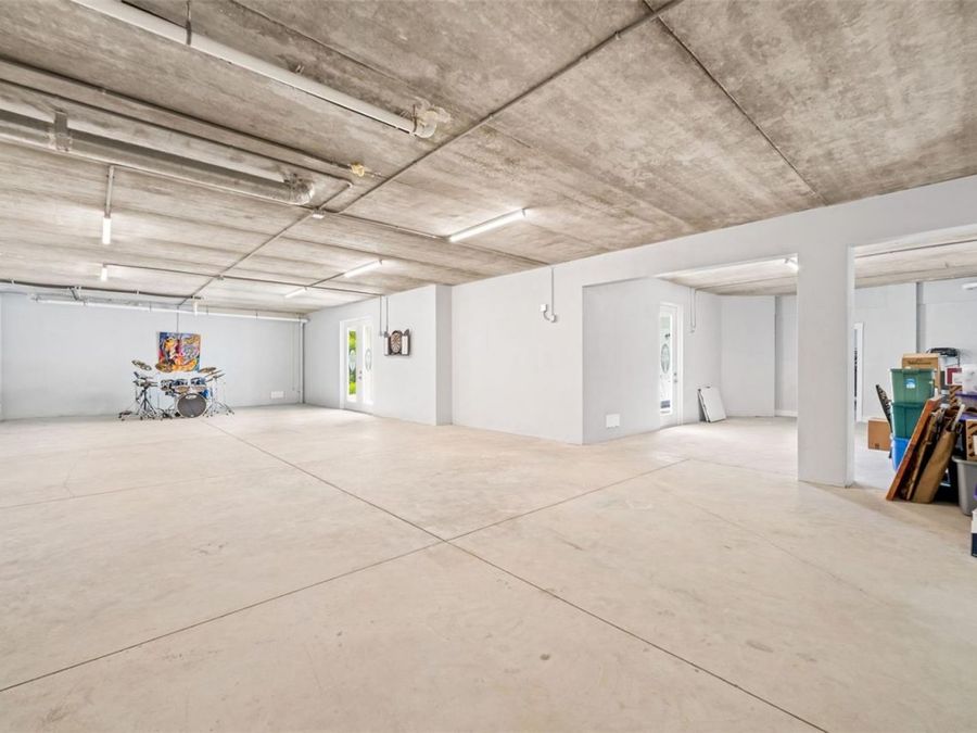 Property Image 44
