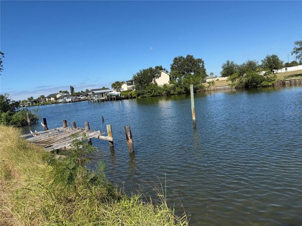 601 FLAMINGO DRIVE, APOLLO BEACH, FL 33572