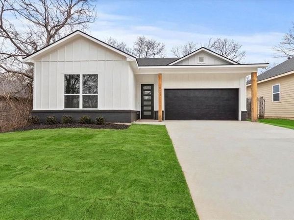 919 W Day Street, Denison, TX 75020