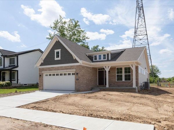 6321 Windcliff Drive, Grove City, OH 43123