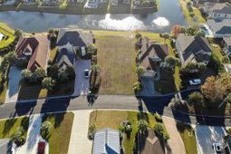 961 Bluffview Dr. photo 4