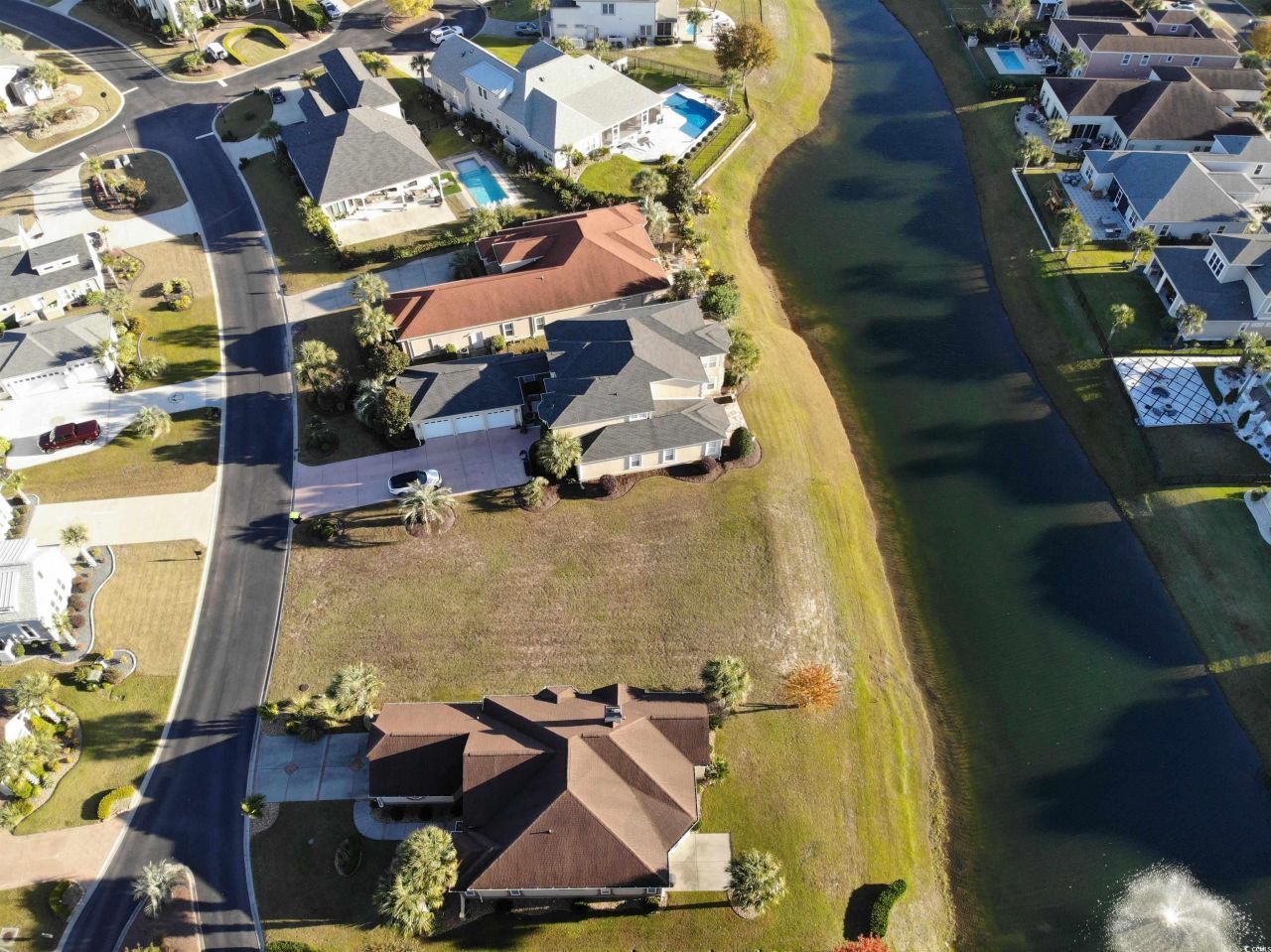 961 Bluffview Dr. Photo 6