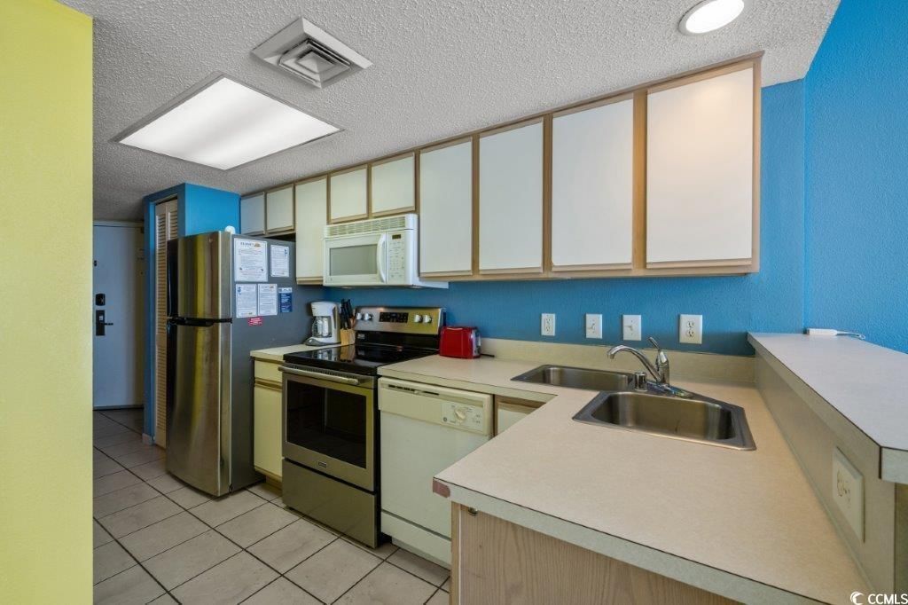 2711 S Ocean Blvd.  Photo 4