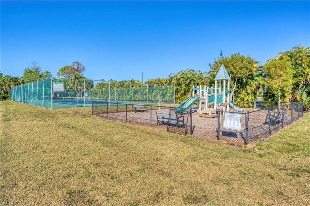 17585 Blackfriar Dr, Fort Myers, FL 33908 Photo