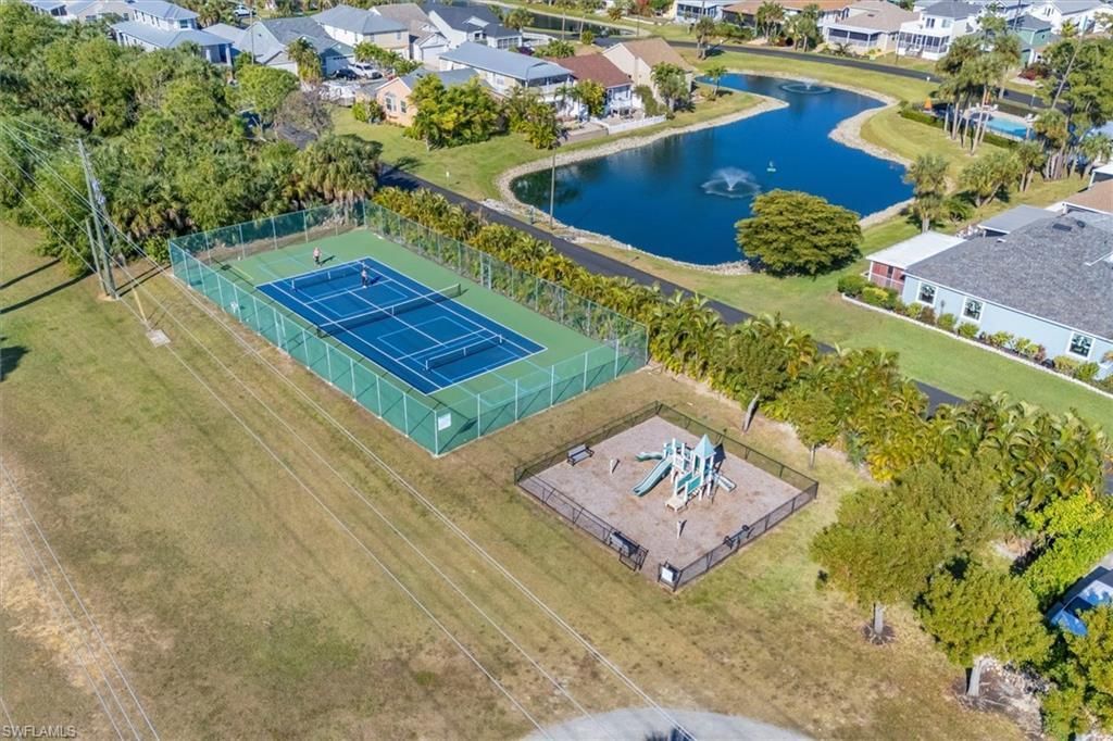 17585 Blackfriar Dr, Fort Myers, FL 33908 Photo