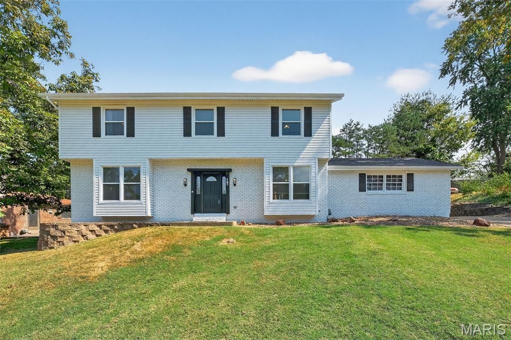 107 Falmouth Drive, Ballwin, MO 63011 Main Photo