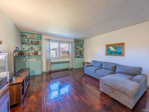 44 Dehaven Drive, Unit 1D, Yonkers, NY 10703