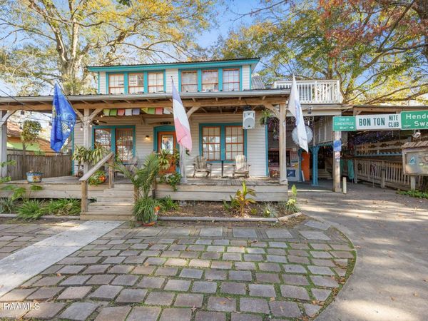 215 E Convent Street , Lafayette, LA 70501