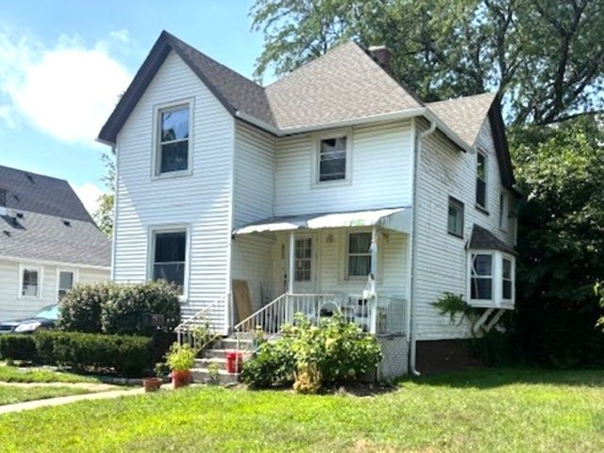Main Photo