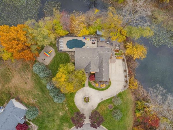 13000 Riviera, South Lyon, MI 48178