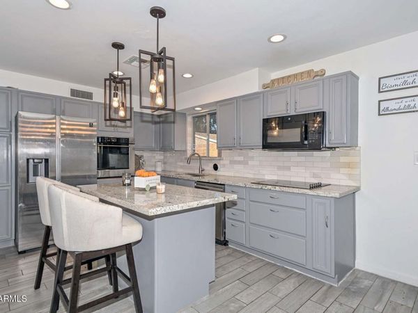 17234 N 15TH Avenue, Phoenix, AZ 85023